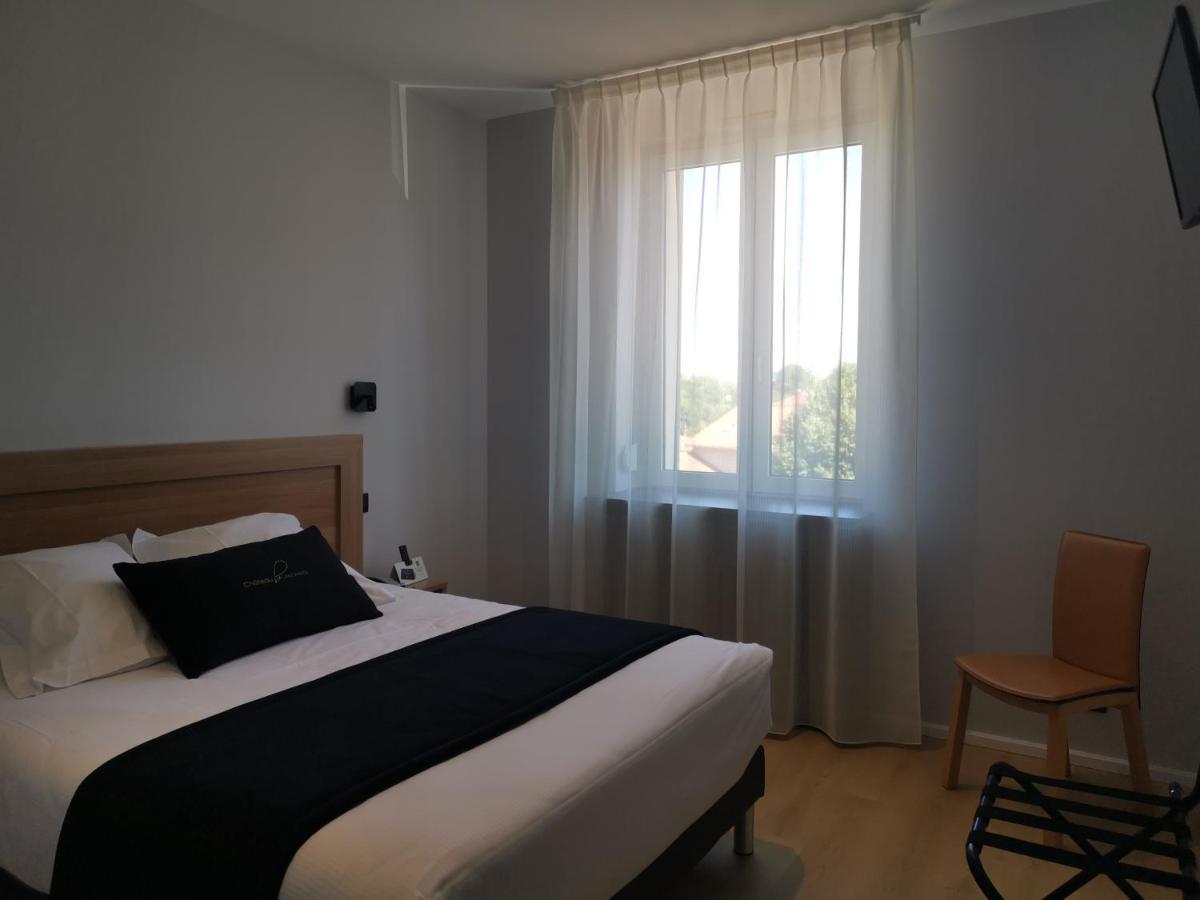 Chateau Blanchard Chazelles-sur-Lyon Екстериор снимка