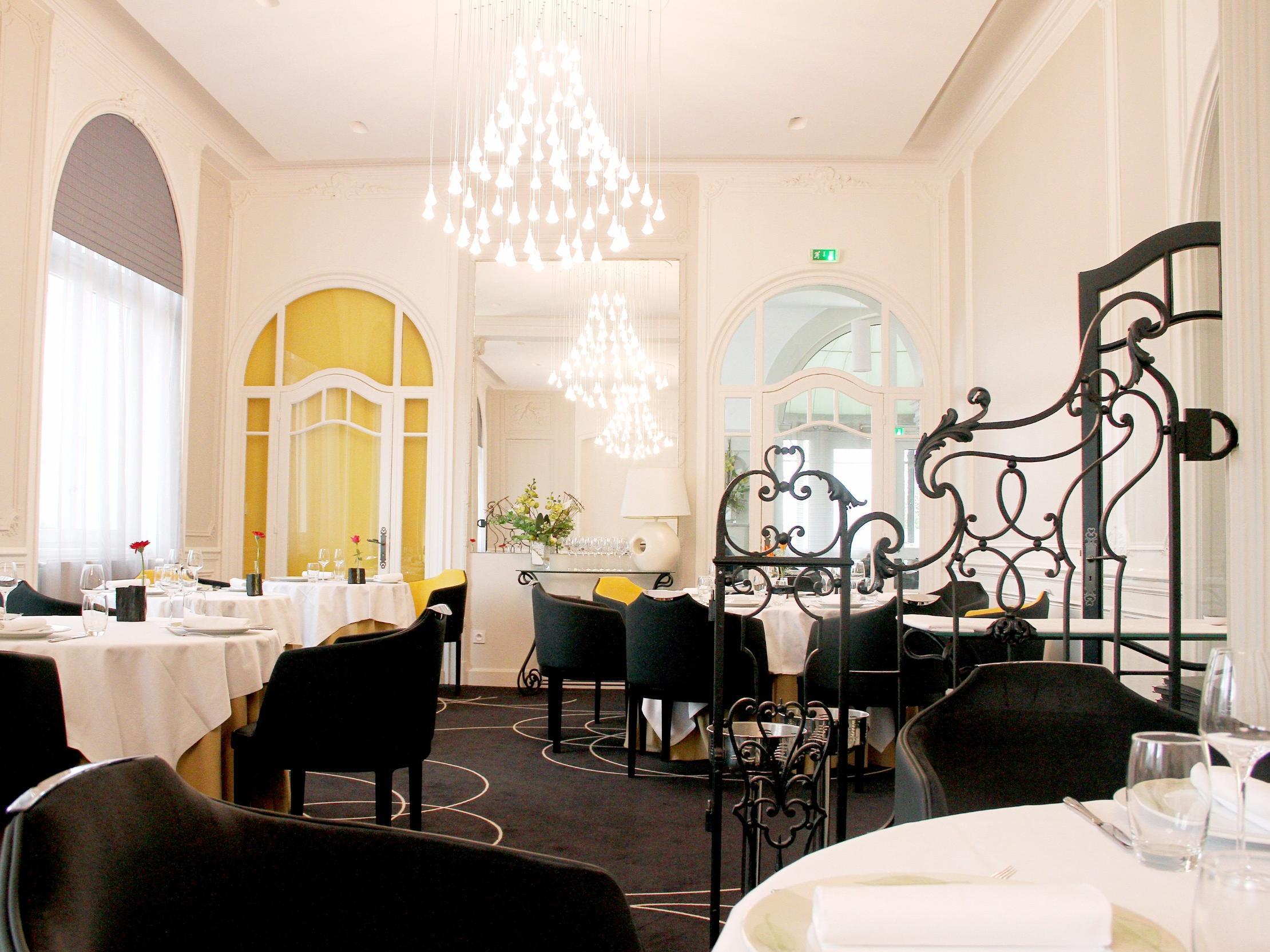 Chateau Blanchard Chazelles-sur-Lyon Екстериор снимка